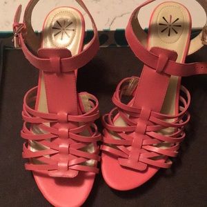 Isaac mizrahi live! Pink cork leather sandals